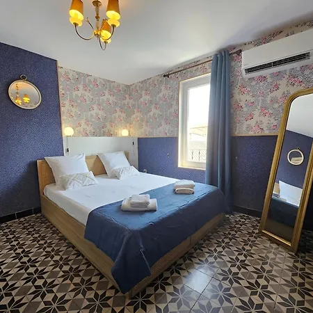 Apartment Le Boudoir Saint-etienne - Vue Collegiale Et Charme Capestang